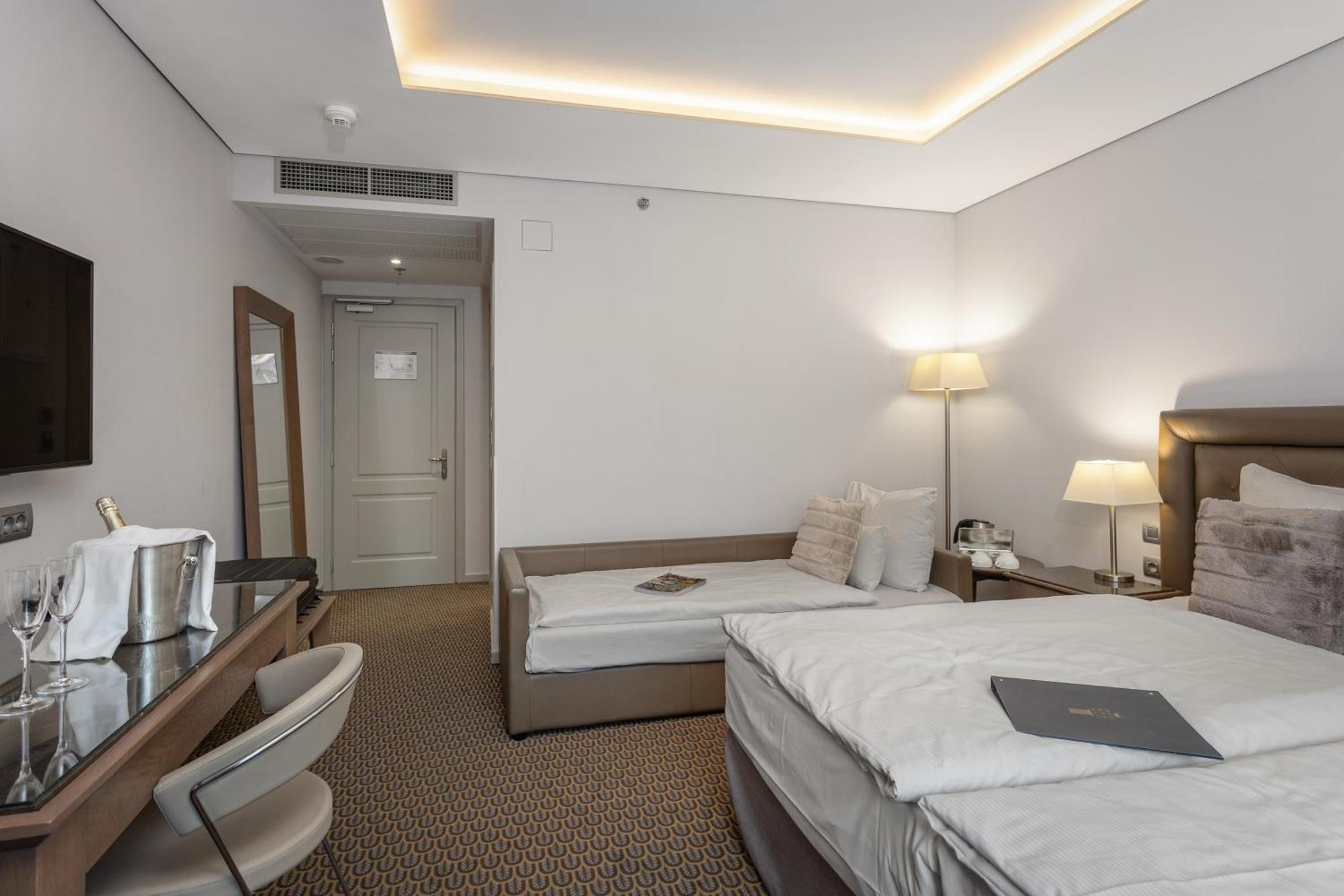 Royal 4* Прага